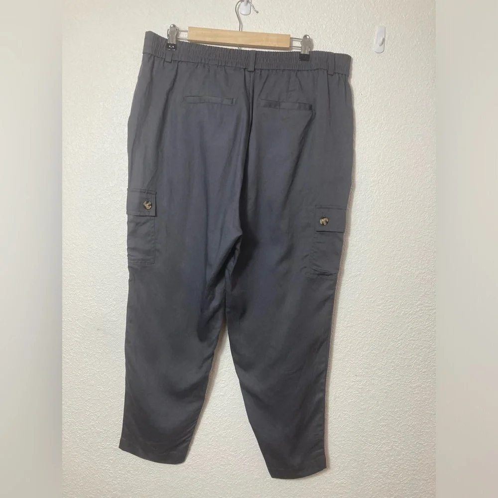 Torrid NWT relaxed taper studio linen blend high rise cargo pants periscope 14 R